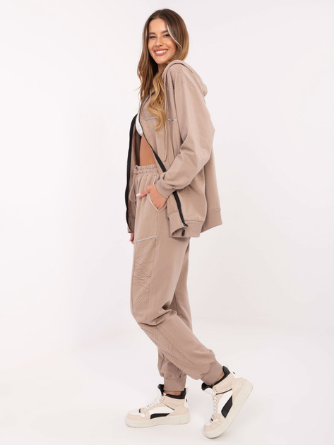 Ciemnobeżowy dresowy komplet ze spodniami