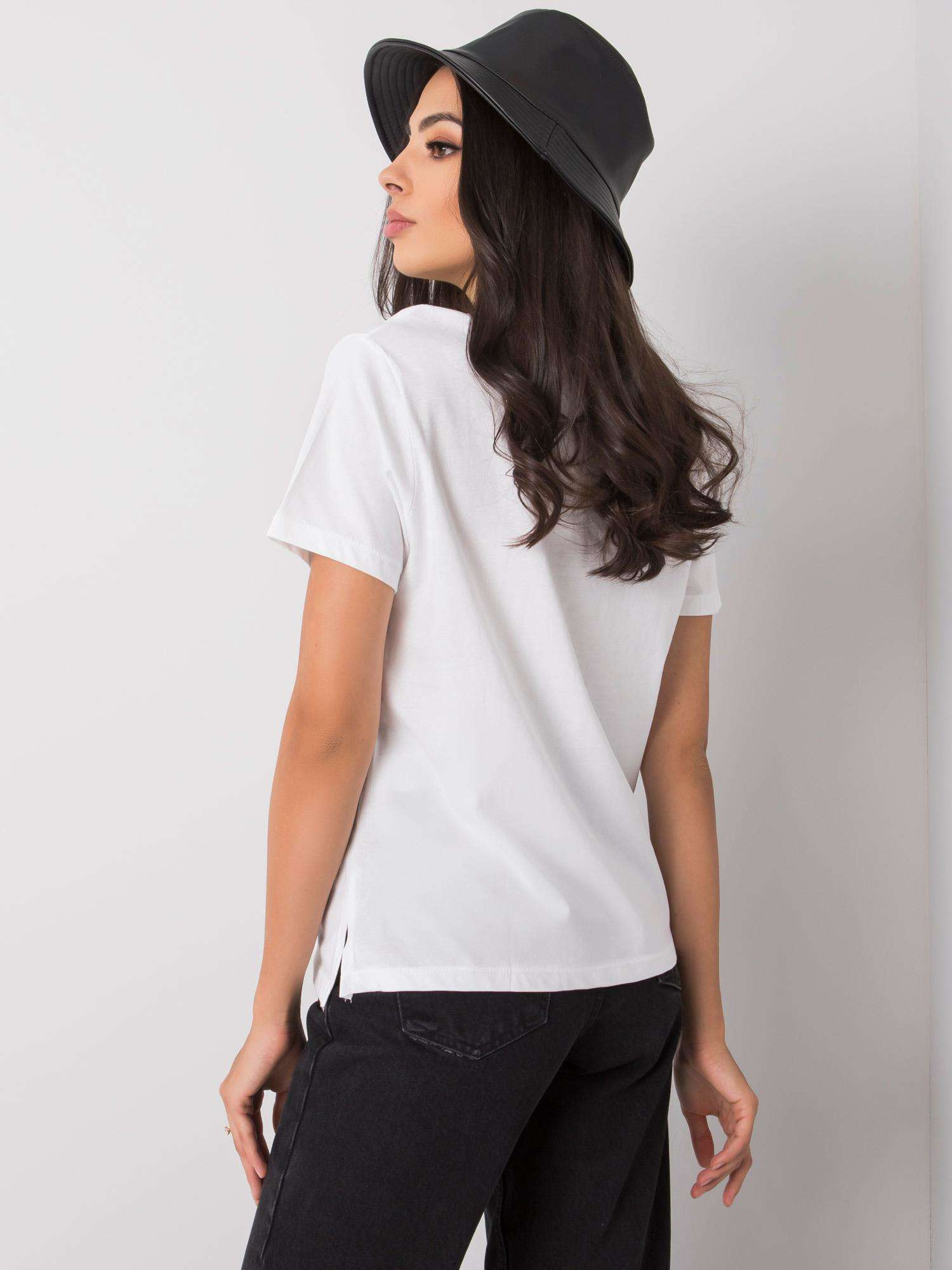 Biały t-shirt z aplikacją Betsy