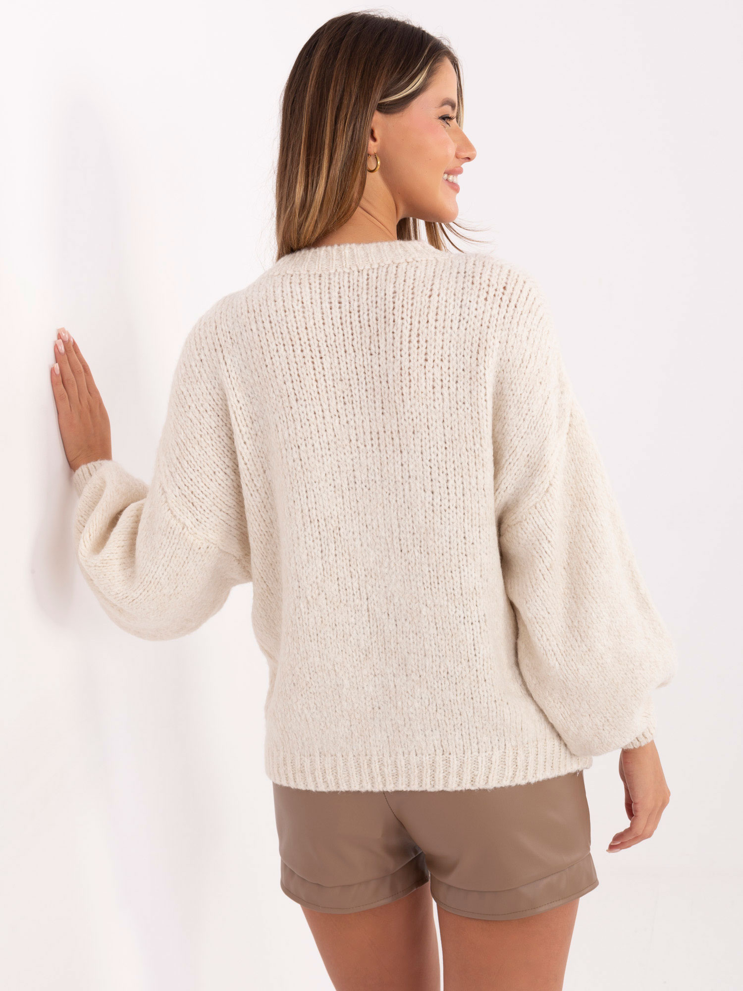 Sweter ciemny brązowy
