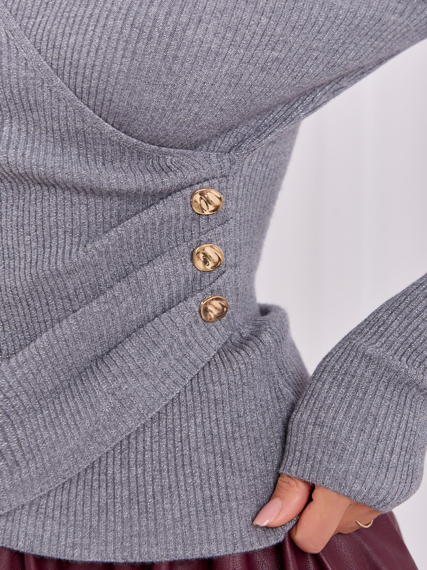 Sweter ciemny szary