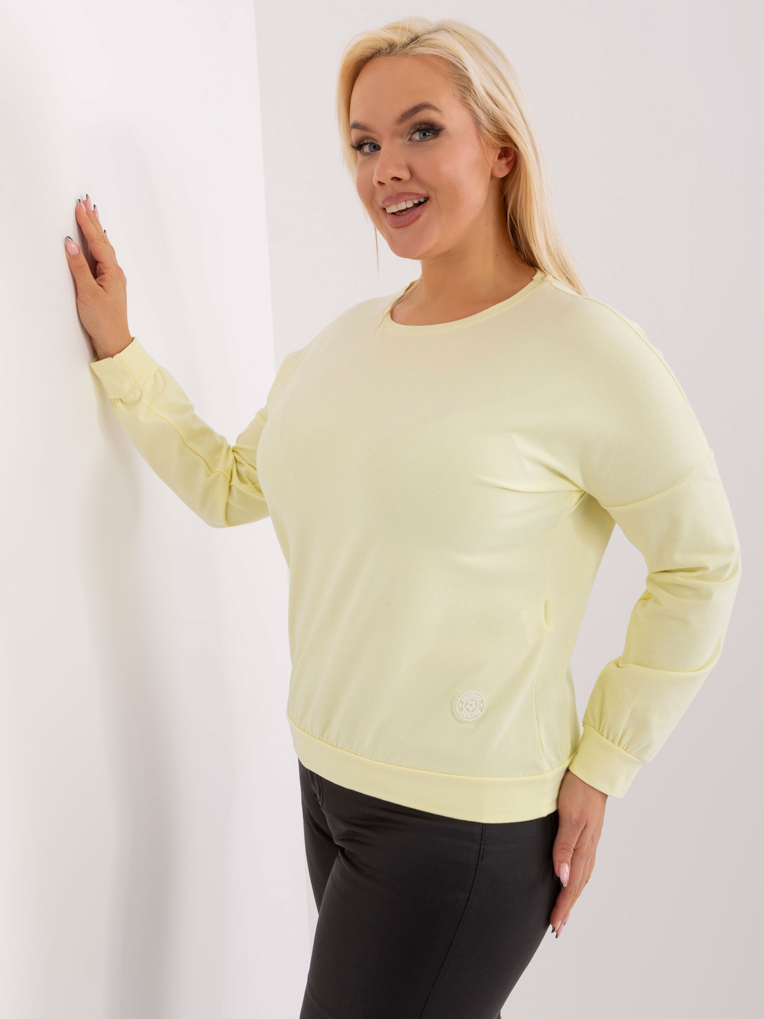 Hurt Jasnożółta bluzka plus size z okrągłym dekoltem