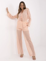 Brzoskwiniowy letni komplet z bluzką z wiązaniami