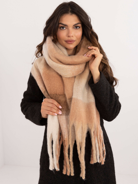 Hurt Camelowo-brązowy damski szal w kratę