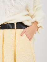 Pastelowa żółta elegancka o wypukłym wzorze RUE PARIS