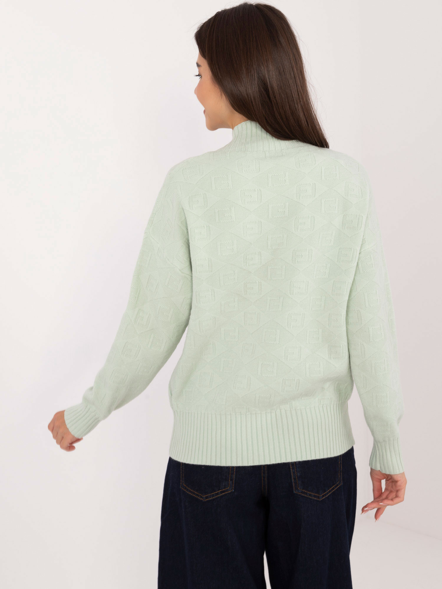 Sweter mietowy