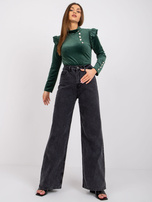 Dunkelgrüne Samtbluse mit Rüschen Capri.