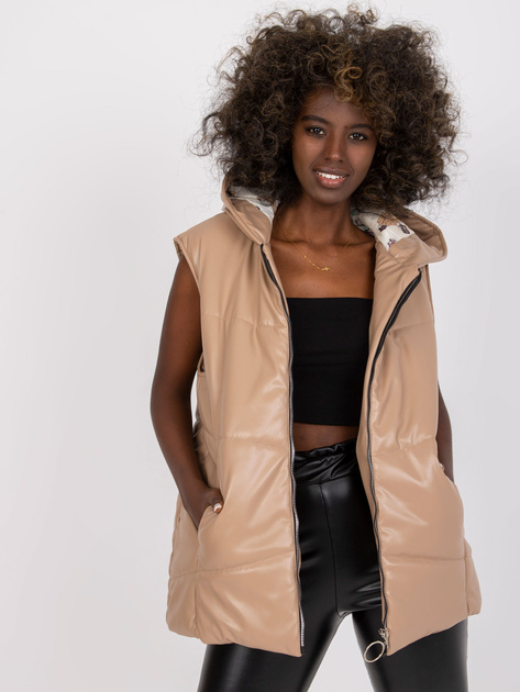 Beżowa damska kamizelka z eko skóry z kapturem