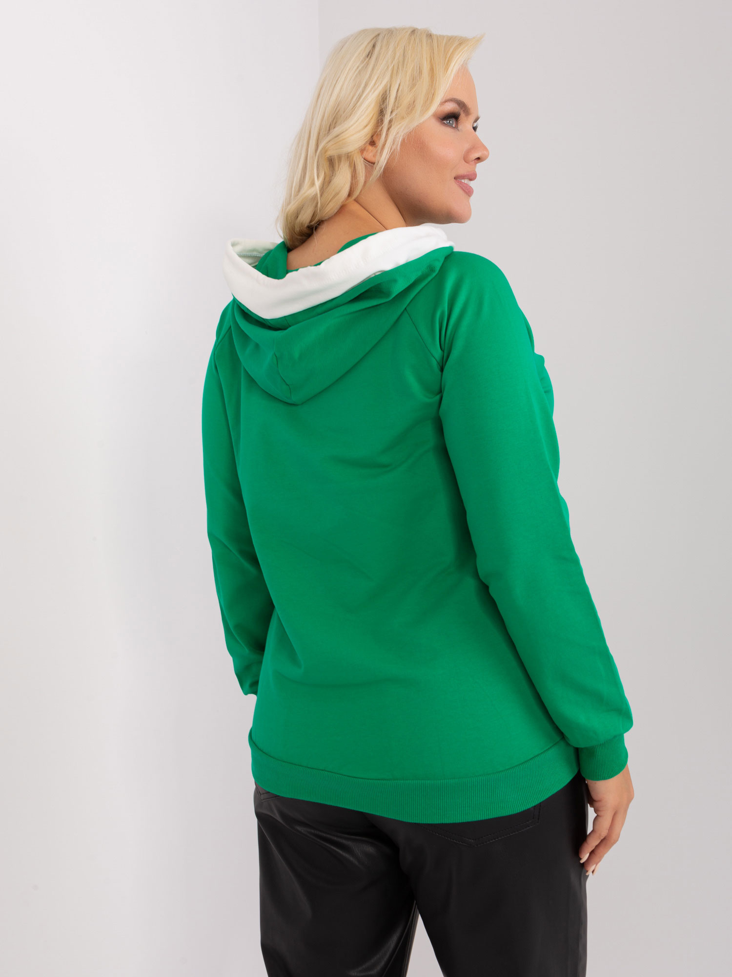Wholesale Green Women's Basic Plus Size Sweatshirt.