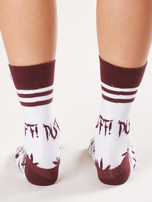Biało-bordowe skarpetki z nadrukiem