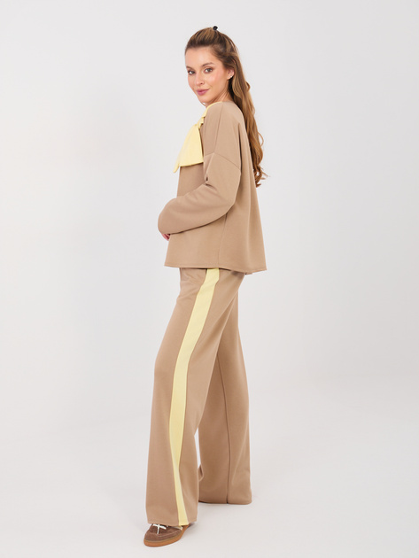Ciemnobeżowy komplet z szerokimi spodniami RUE PARIS