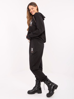 Czarny dresowy komplet ze spodniami