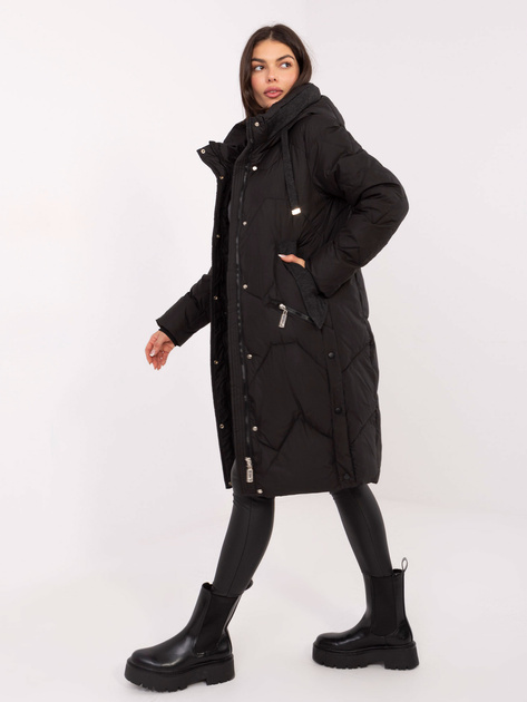 Czarna pikowana kurtka na zimę