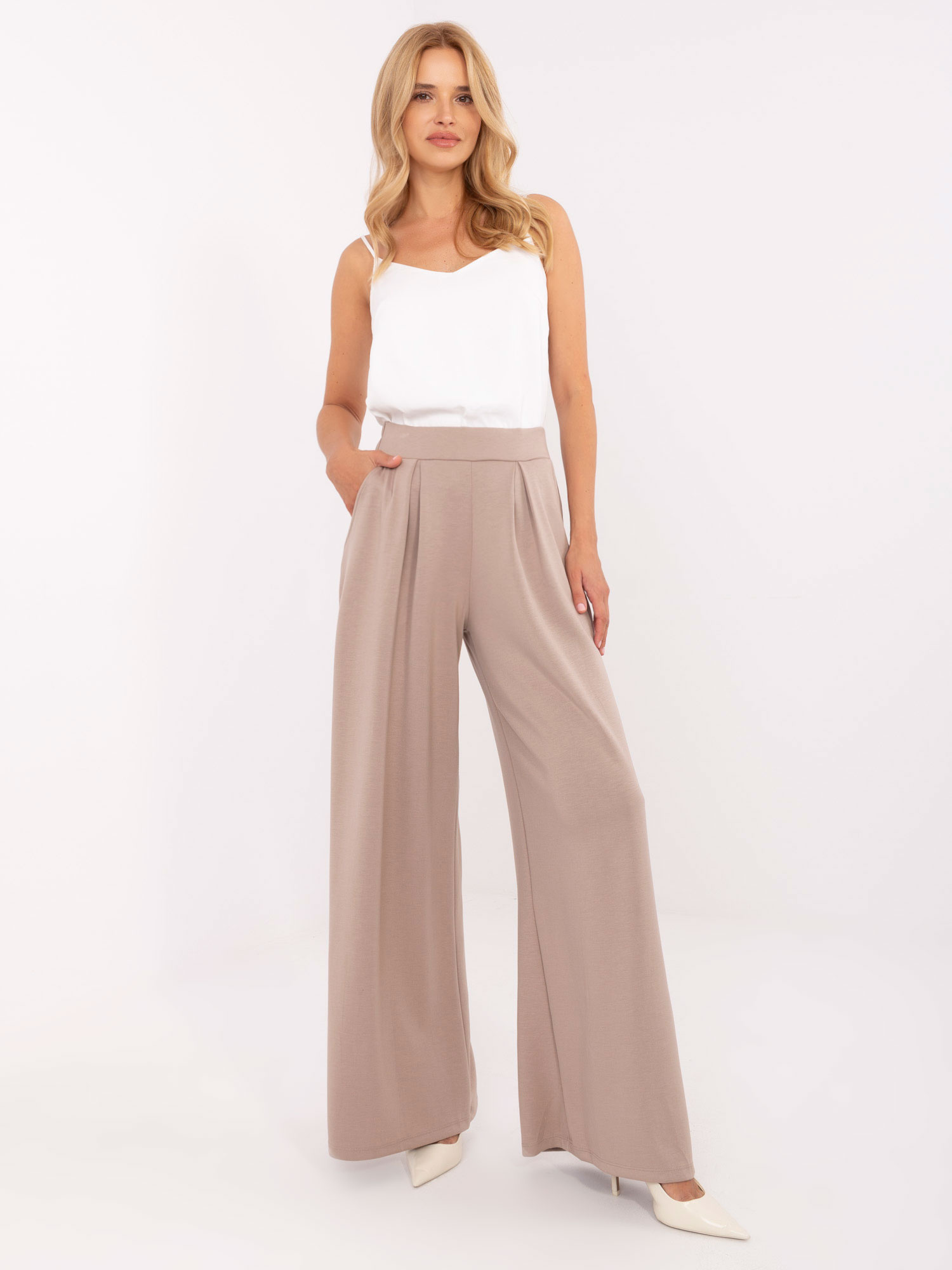 Spodnie dresowe ciemny bezowy