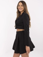 Czarna rozkloszowana spódnica z wszytymi szortami