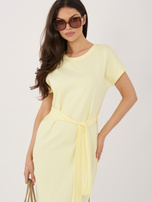 Jasnożółta letnia sukienka basic z wiązaniem RUE PARIS