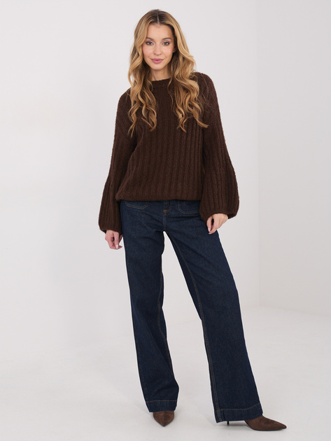 Brązowy sweter oversize w jednolitym kolorze