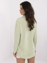 Pistacjowa damska koszula o luźnym kroju