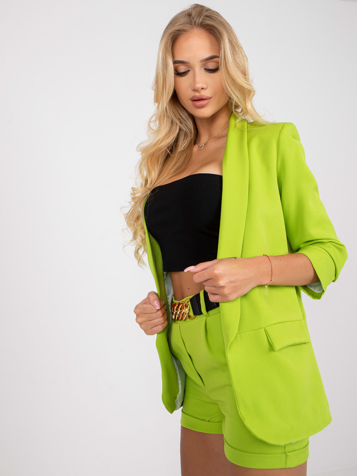 Svetlozeleni dvodelni eleganten komplet z rokavom 3/4.