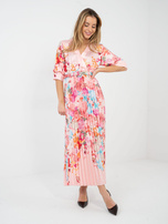 Jasnoróżowa satynowa sukienka w kwiaty  