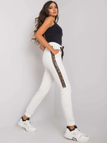 Ecru spodnie dresowe z aplikacją Giulia