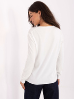 Ecru klasyczny sweter z dekoltem V