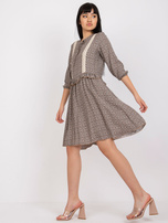 Brązowa sukienka na co dzień z rękawem 3/4 RUE PARIS 