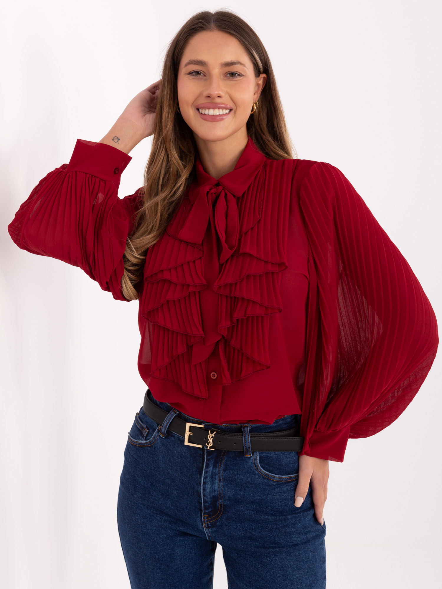 Burgundy elegant shirt with a ruffle.