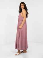 Brudnoróżowa letnia sukienka oversize z bawełny RUE PARIS 