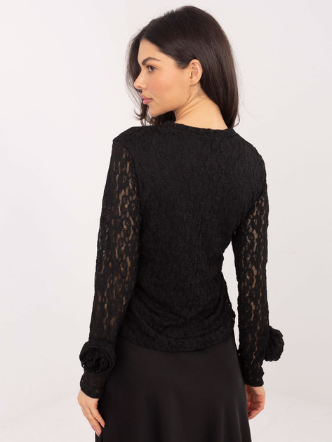 Czarna koronkowa bluzka z drapowaniem