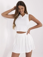 Ecru sportowy komplet z mini spódnicą