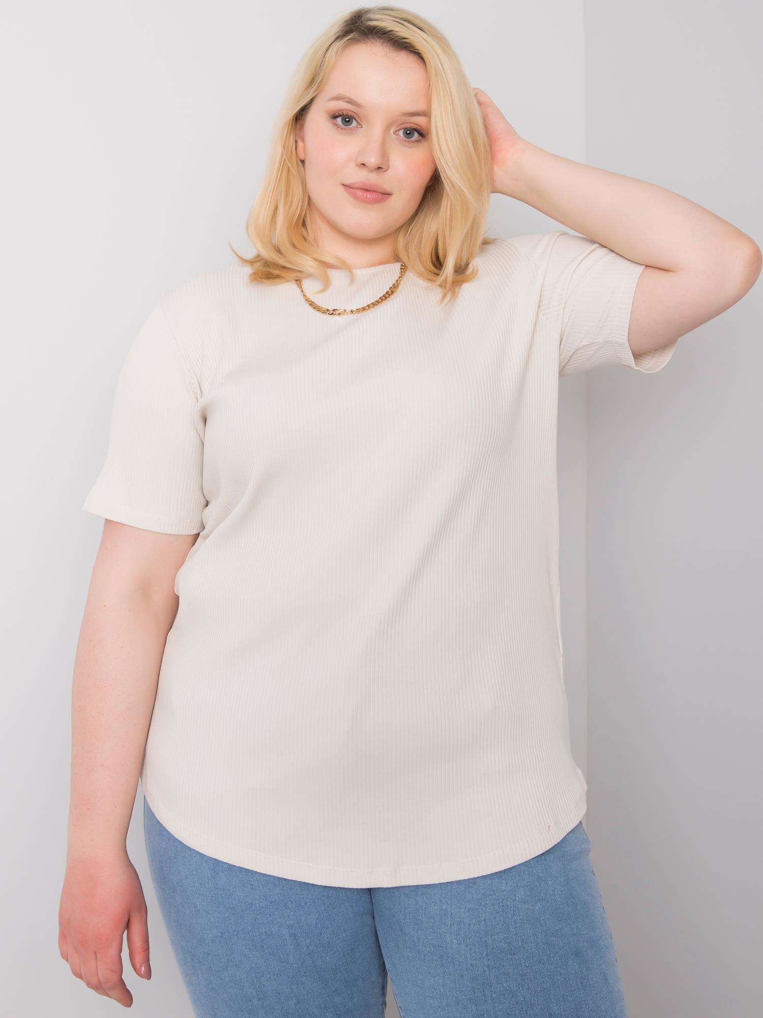 Šviesiai smėlinė plus size palaidinė Stella.