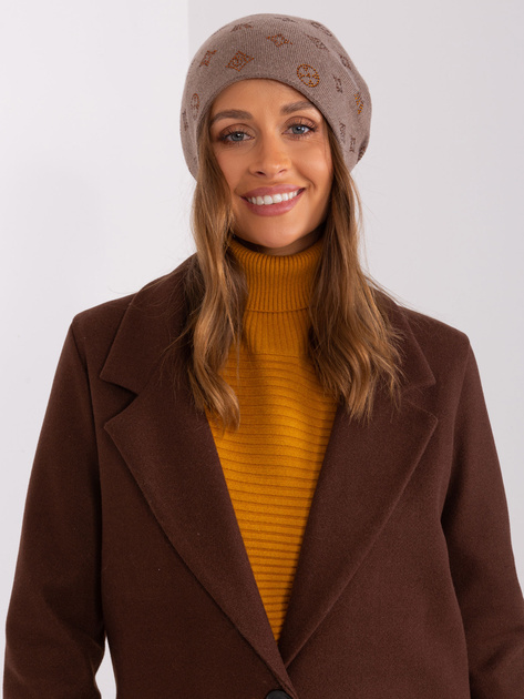 Hurt Brązowa damska czapka zimowa z dżetami