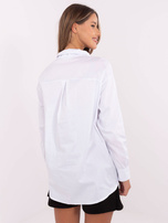 Hurt Biała damska koszula z odpinanymi broszkami 