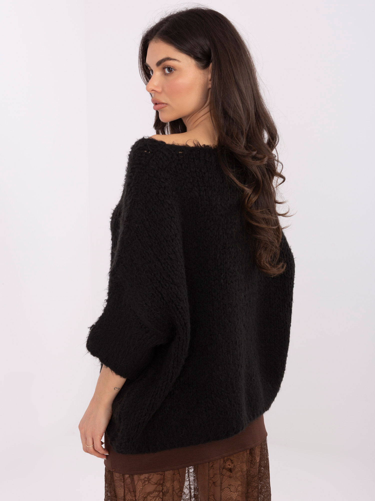 Sweter czarny