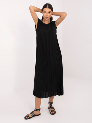 Czarna trapezowa sukienka z plisowaniem RUE PARIS 