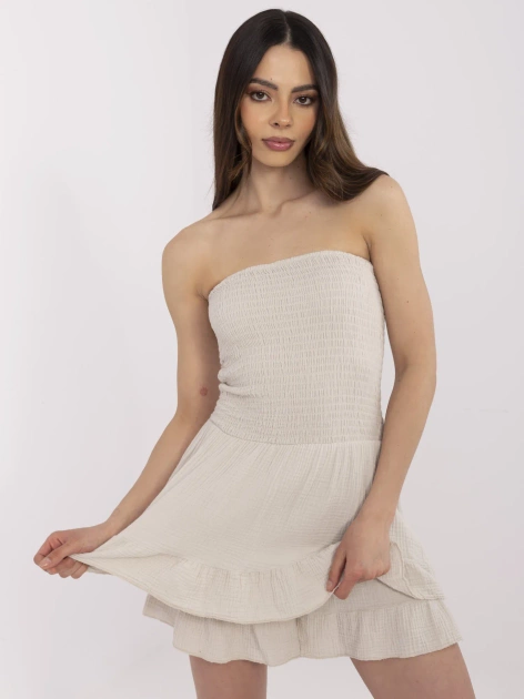 Beżowy kombinezon z elastycznym marszczeniem