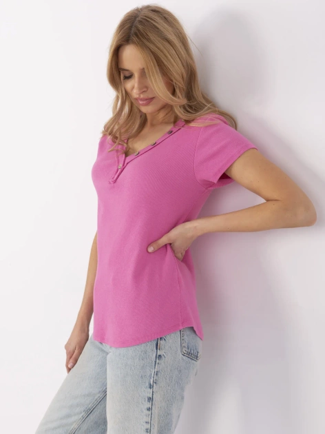 Różowa prążkowana bluzka z krótkim rękawem