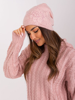 Hurt light pink knitted hat with rhinestones.