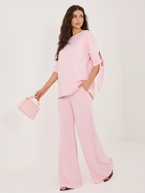 Jasnoróżowy dwuczęściowy komplet z bluzką oversize