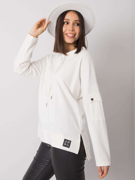 Ecru bluzka plus size z kieszenią na rękawie Lunnara