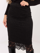 Czarna dopasowana spódnica z koronki