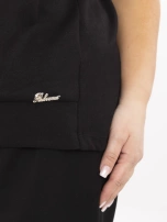 Czarna damska bluzka plus size z dekoltem V