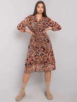 Jasnobrązowa sukienka z falbaną Darina