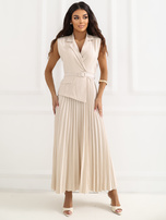 Jasnobeżowa elegancka sukienka z paskiem RUE PARIS