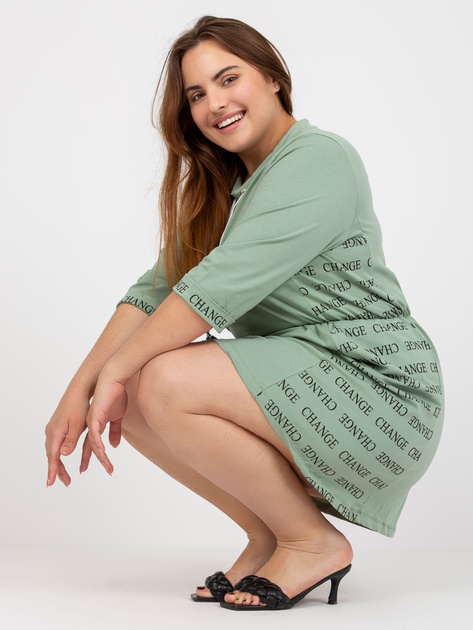 Pistacjowa bawełniana mini sukienka plus size z printem
