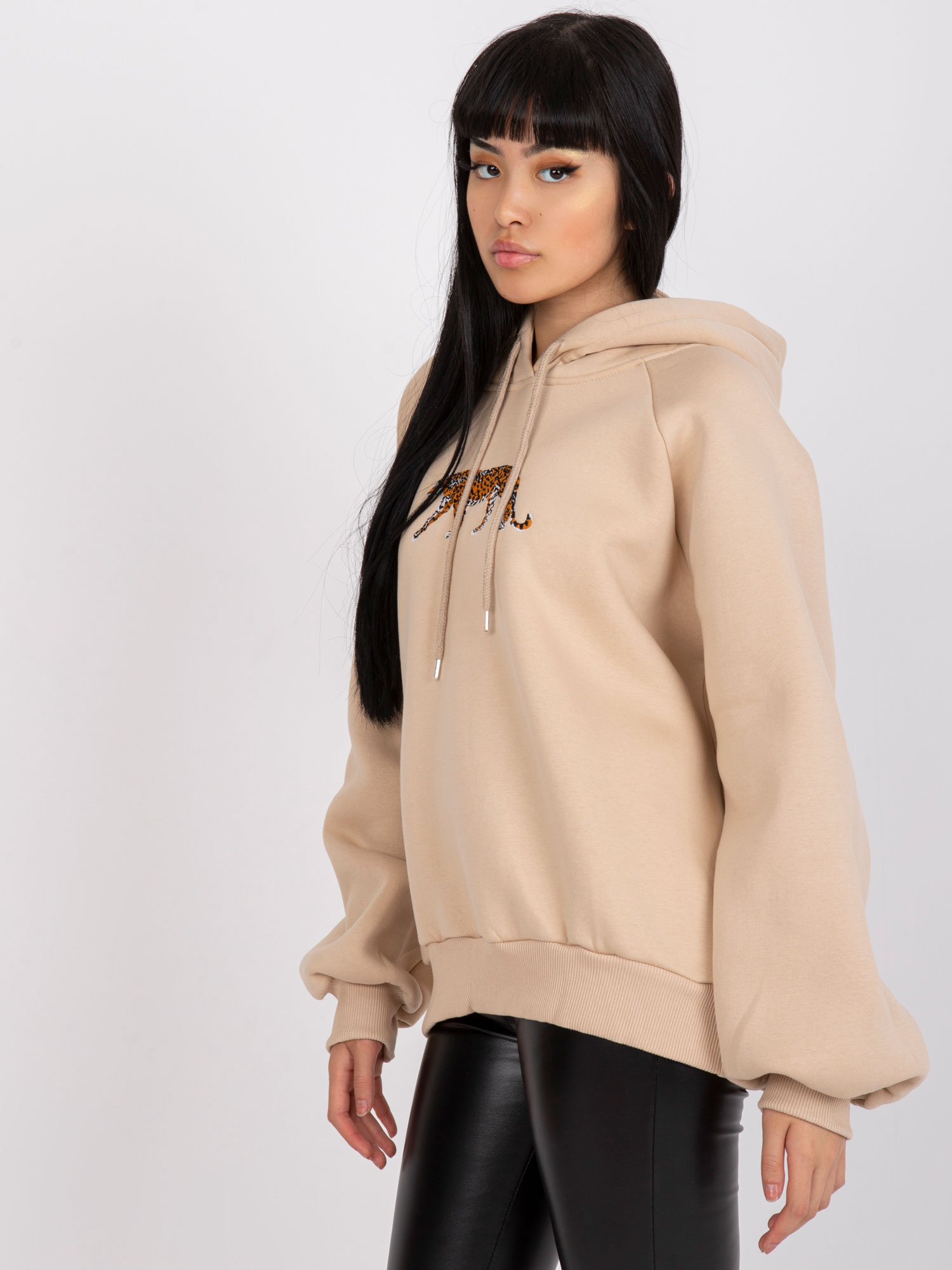 Svetlo bež hooded oversize dukserica Peggy.
