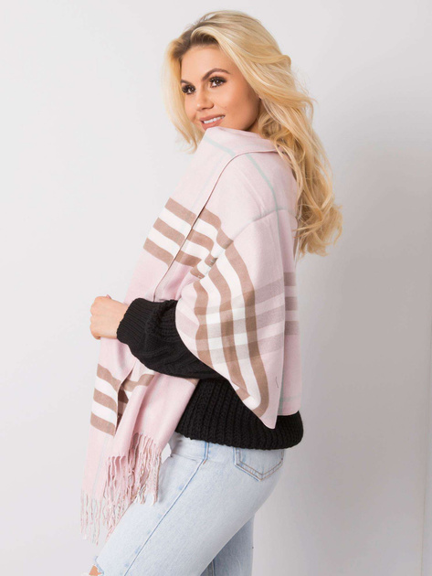 Jasnoróżowa chusta w kratę