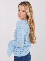 Jasnoniebieski ażurowy sweter z guzikami 