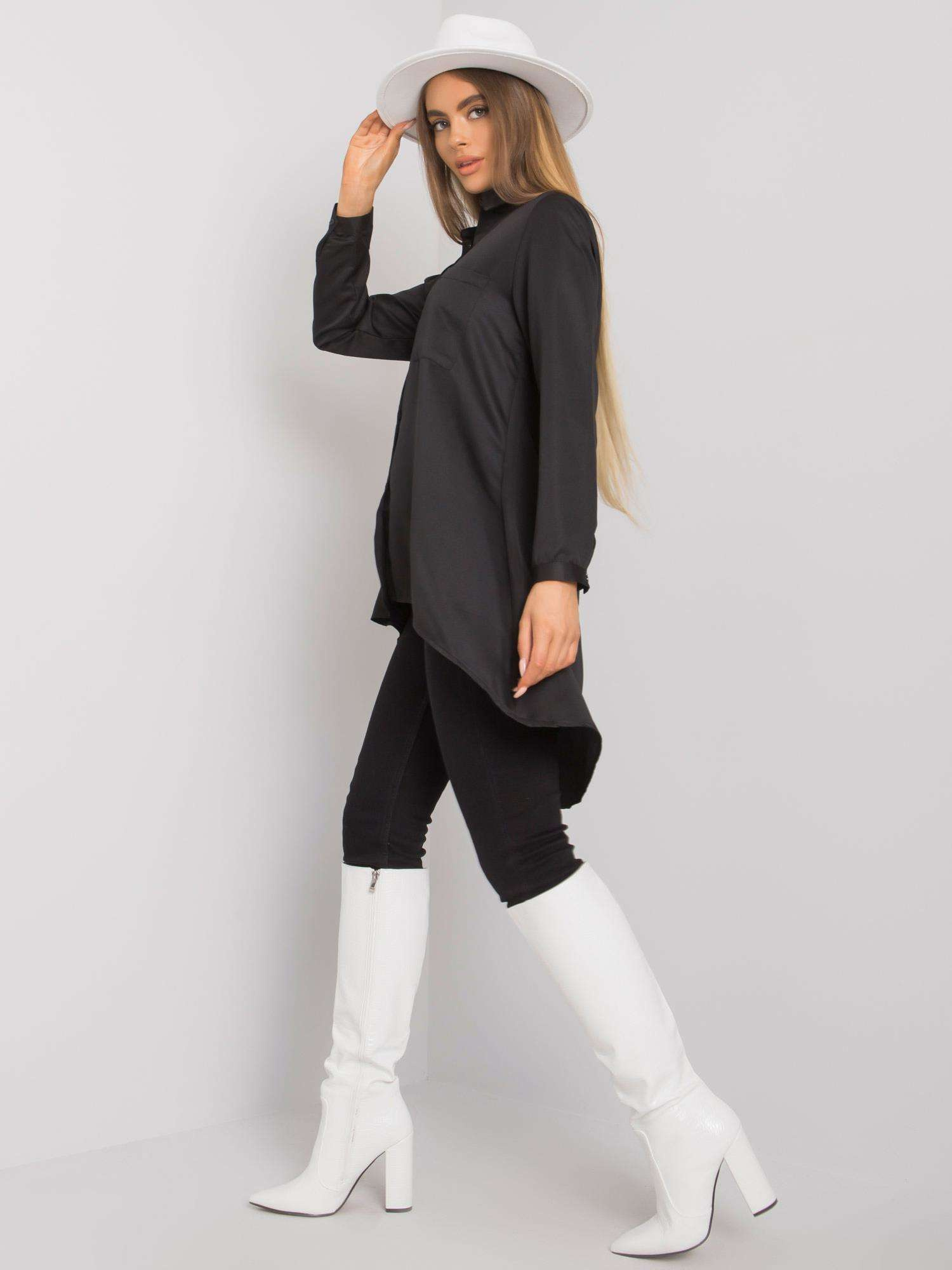 Schwarze asymmetrische Bluse Gilliana.