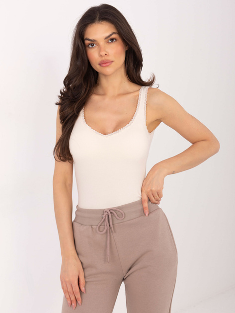 Jasnobeżowy top z wbudowanym biustonoszem